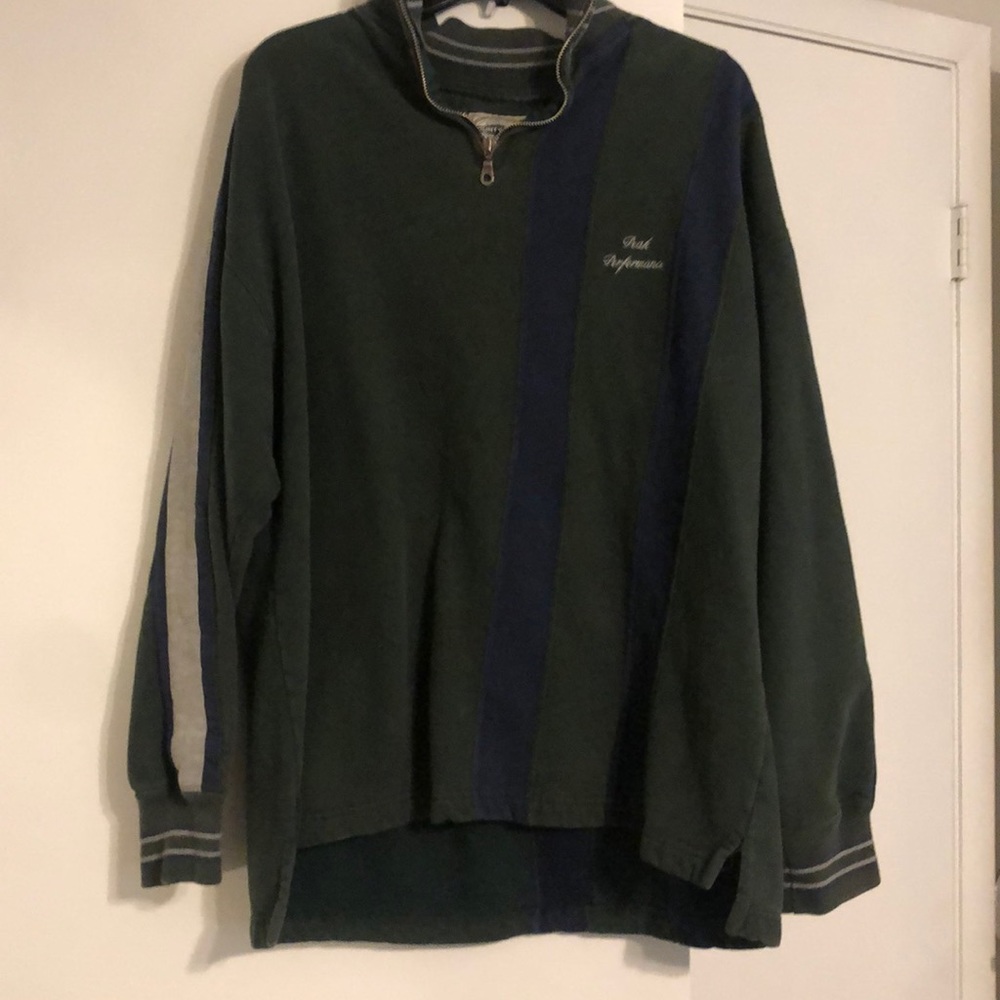 Authentic Pullover.